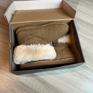 BearPaw Abby Boots in Tan